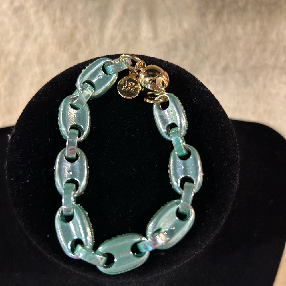 By Alexa Rae Bracelet Met Gala - Picture 3 of 3
